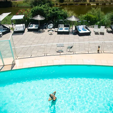 Отель Le Phoebus Garden & 3*