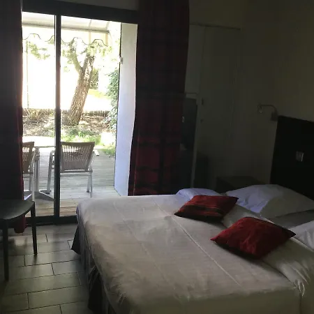 Le Phoebus Garden & Hotel Gruissan