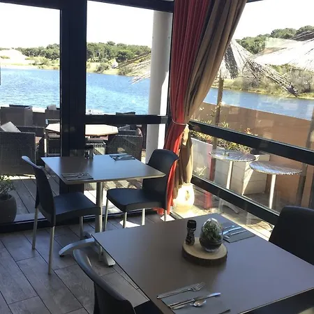 Отель Le Phoebus Garden & 3*