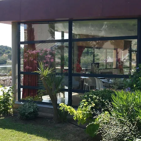 Le Phoebus Garden & Hotel