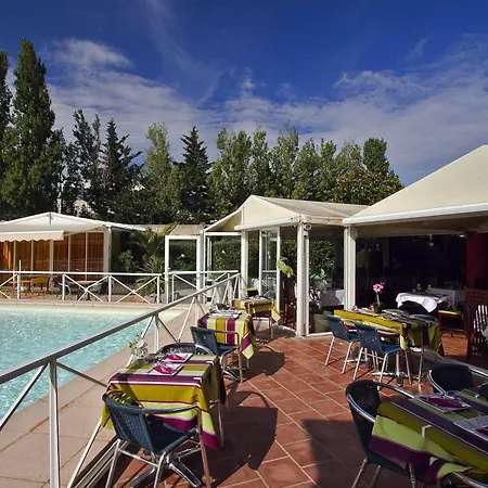 Отель Le Phoebus Garden &