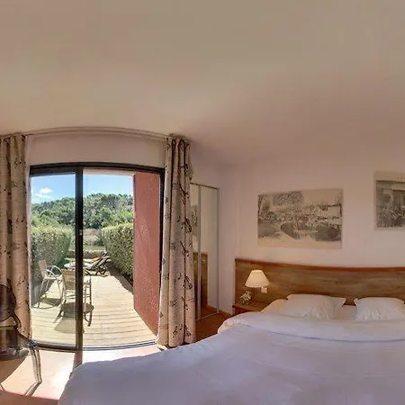 Le Phoebus Garden & 3*