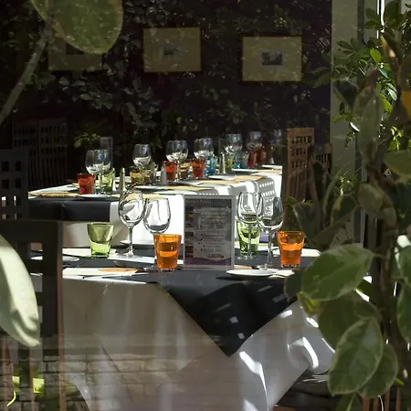 Le Phoebus Garden & Hotel 3*
