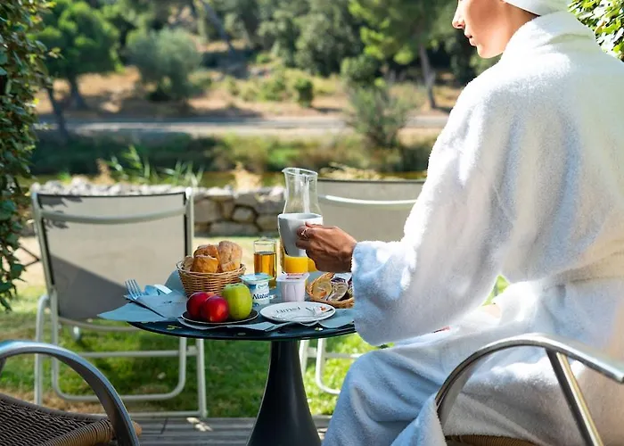 Le Phoebus Garden & 3* Gruissan