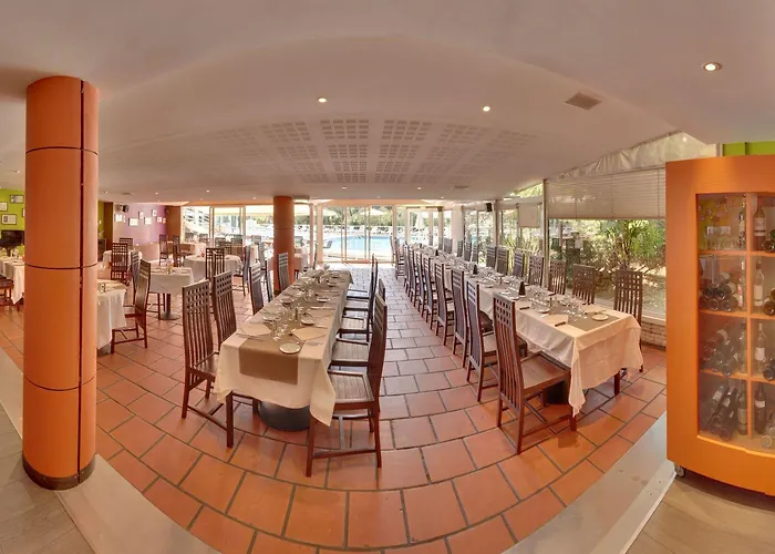 Le Phoebus Garden & 3* Gruissan