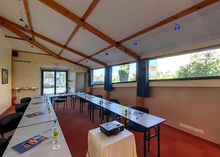 Ξενοδοχείο Le Phoebus Garden & Gruissan