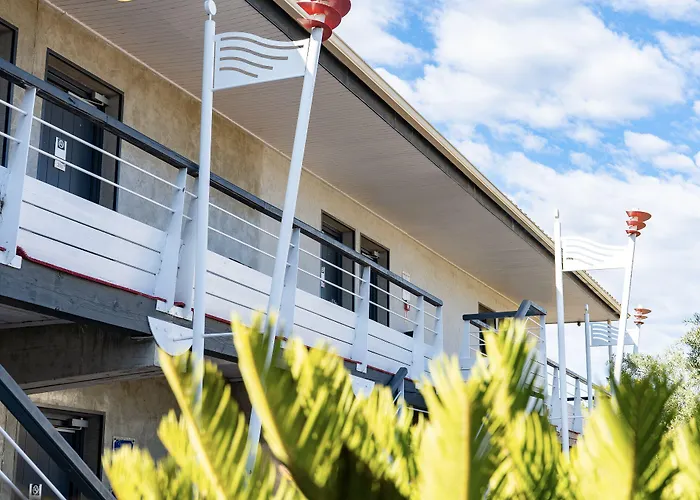 Ξενοδοχείο Le Phoebus Garden & 3*