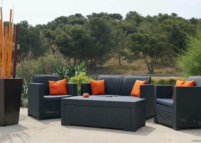 Le Phoebus Garden & 3*