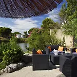 Le Phoebus Garden & Hotel 3*