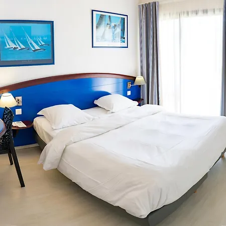 Le Phoebus Garden & Hotel