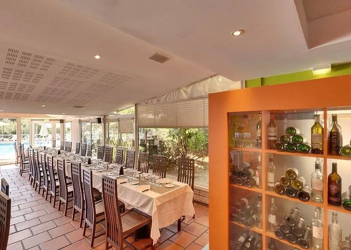 Le Phoebus Garden & 3* 그륏상